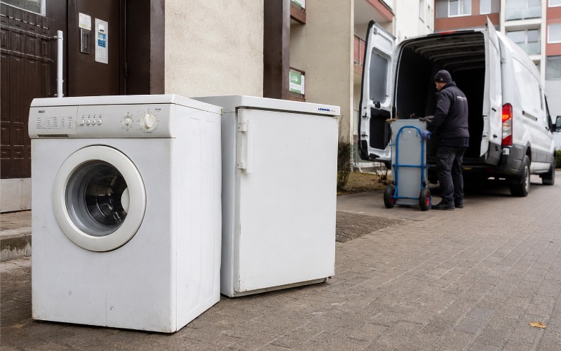 Sadzīves tehnikas izvešana un utilizācija Rīgā